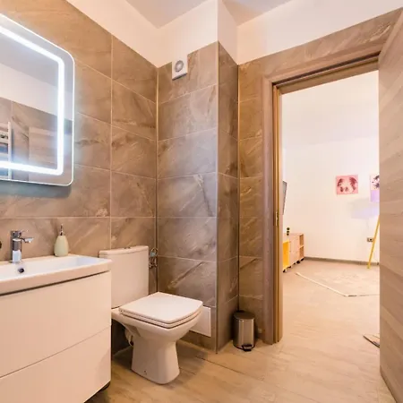 Alezzi Beach Apartament Prima Linie La Mare Piscina,gym,sauna,parcare Apartament Năvodari