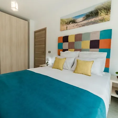 Apartament Alezzi Beach Apartament Prima Linie La Mare Piscina,gym,sauna,parcare Năvodari