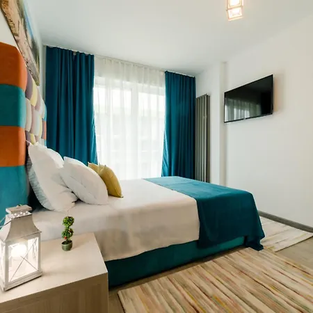 Alezzi Beach Apartament Prima Linie La Mare Piscina,gym,sauna,parcare Apartament